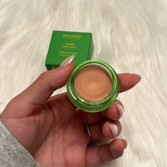 Tata Harper Crème Flashy Highlighter - Picture 3 of 4